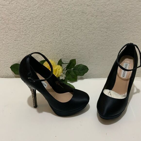 𝗦𝗧𝗘𝗩𝗘 𝗠𝗔𝗗𝗗𝗘𝗡 𝗚𝗟𝗜𝗧𝗭𝗬 𝗣𝗟𝗔𝗧𝗙𝗢𝗥𝗠 𝗛𝗘𝗘𝗟𝗦 SIZE 7.5 M - Picture 2 of 12